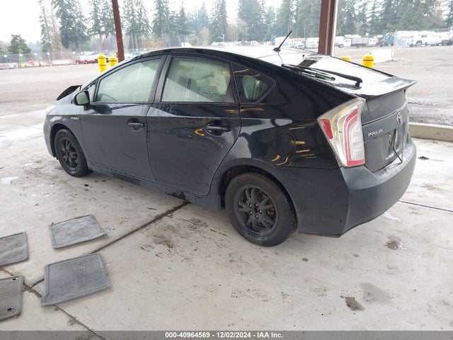 Toyota Prius Two 2015 JTDKN3DU6F1920789 Image 3