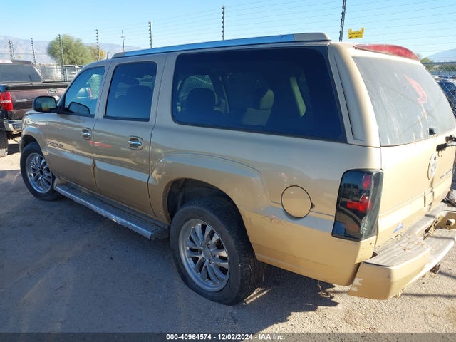 2005 CADILLAC ESCALADE ESV 3GYFK66N45G276446 Photo 2