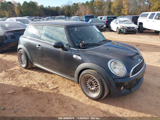2008 MINI COOPER S WMWMF73548TT93606 Photo 0