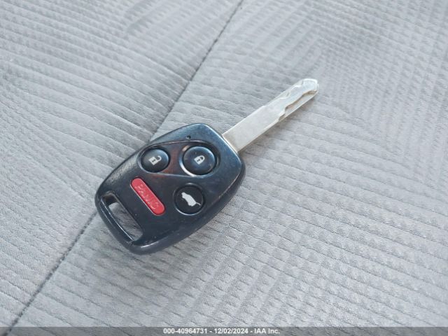 5FNYF3H22EB012703 Honda PILOT LX