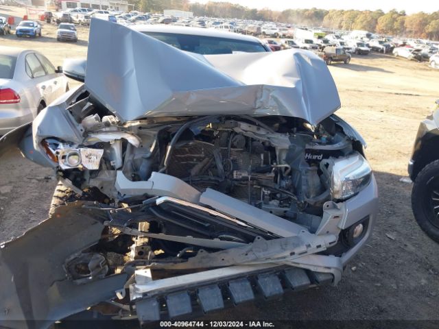 3TMAZ5CN7KM102118 Toyota Tacoma Sr5 V6