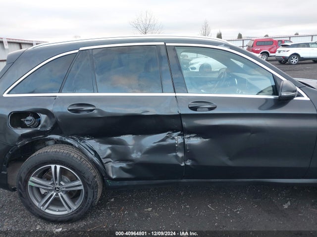 WDC0G8EB2LF699213 Mercedes-Benz Glc 300 4matic