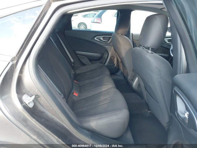 Chrysler 200 Limited 2015 1C3CCCAB9FN535317 Image 8