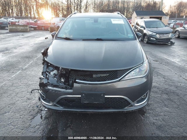 2C4RC1BG1KR548189 Chrysler Pacifica Touring L