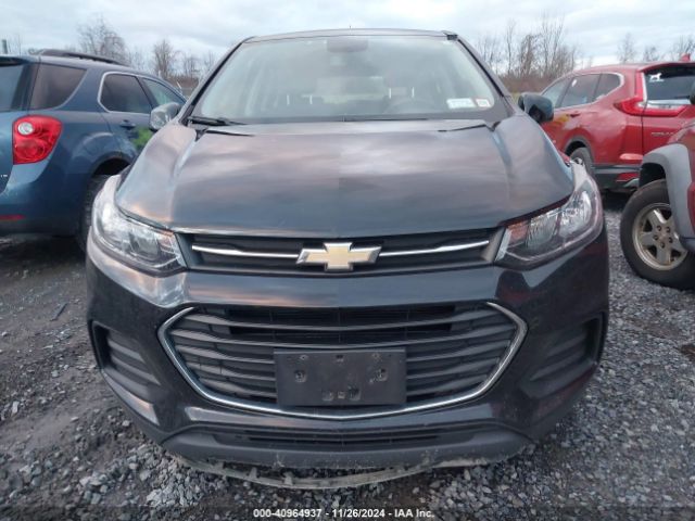 3GNCJKSB8JL263773 Chevrolet TRAX LS
