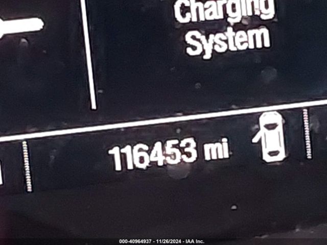 3GNCJKSB8JL263773 Chevrolet TRAX LS