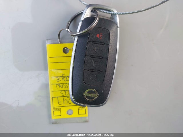 JN8BT3BA6PW409235 Nissan Rogue Sv Fwd