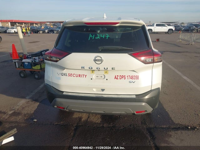 JN8BT3BA6PW409235 Nissan Rogue Sv Fwd