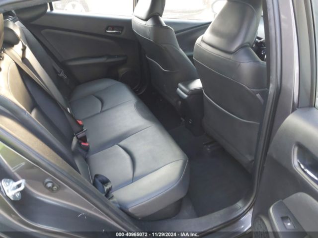 JTDKARFUXJ3549628 Toyota Prius Three Touring