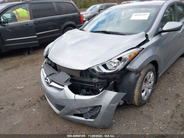 5NPDH4AE6GH680866 Hyundai ELANTRA SE
