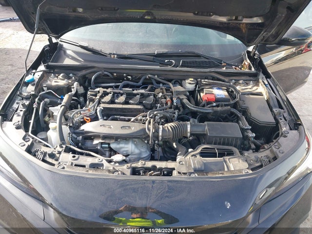 Honda Civic Touring 2022 2HGFE1F91NH300500 Image 10