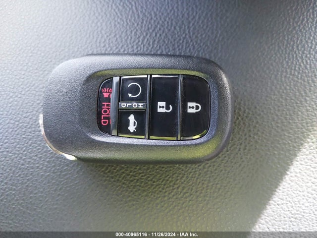 Honda Civic Touring 2022 2HGFE1F91NH300500 Image 11
