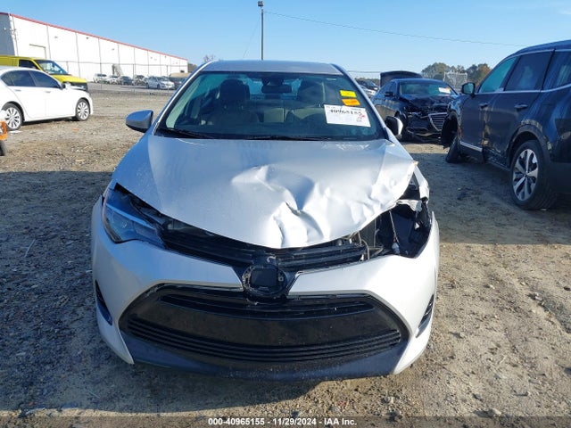 Toyota COROLLA LE 2018 5YFBURHE8JP848247 Image 12