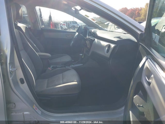 Toyota COROLLA LE 2018 5YFBURHE8JP848247 Image 5