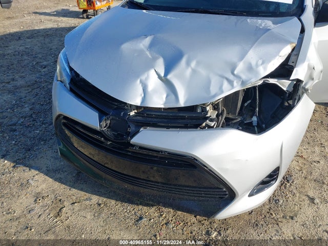 Toyota COROLLA LE 2018 5YFBURHE8JP848247 Image 6