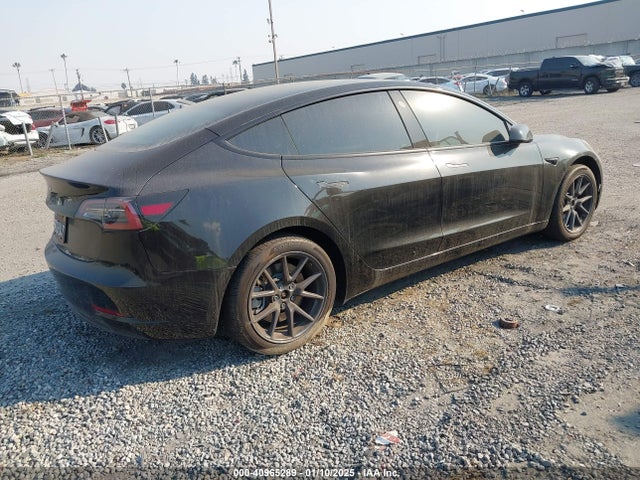 2023 TESLA MODEL 3 5YJ3E1EA2PF584631 Photo 3