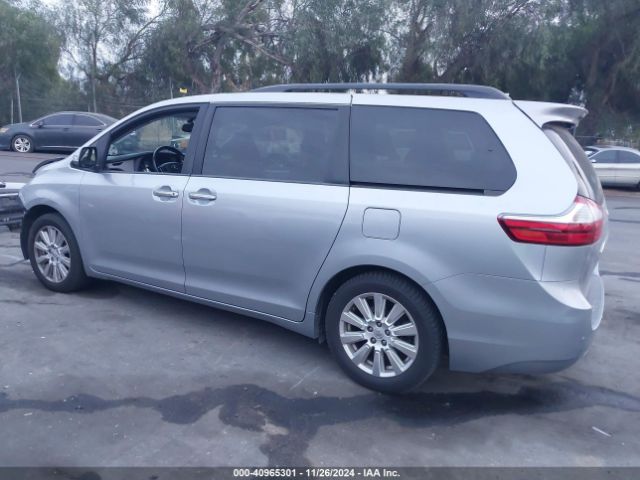 5TDYZ3DC3HS875564 Toyota Sienna Limited 7 Passenger
