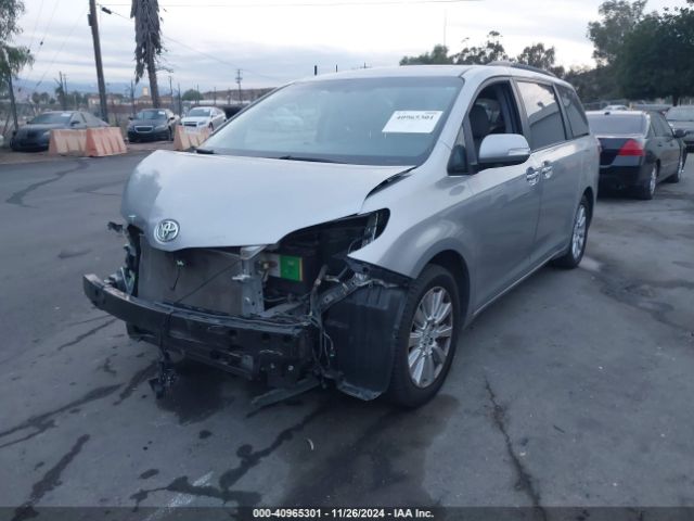 5TDYZ3DC3HS875564 Toyota Sienna Limited 7 Passenger