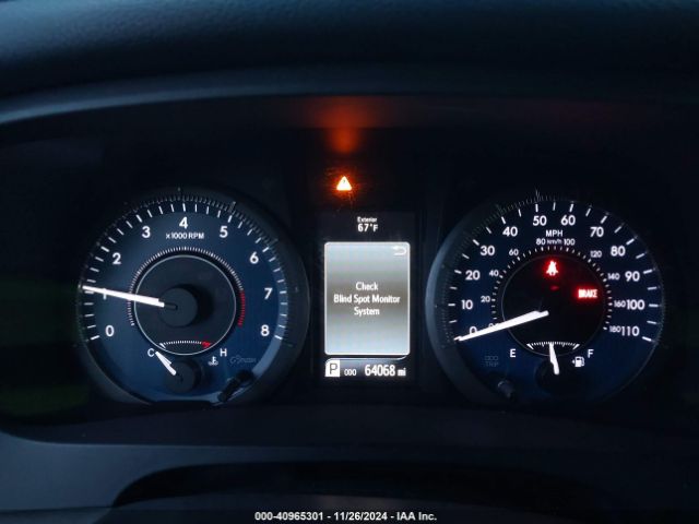 5TDYZ3DC3HS875564 Toyota Sienna Limited 7 Passenger