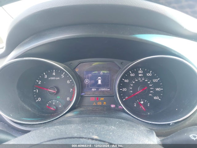 KIA SEDONA LX 2017 KNDMB5C10H6308050 Image 7