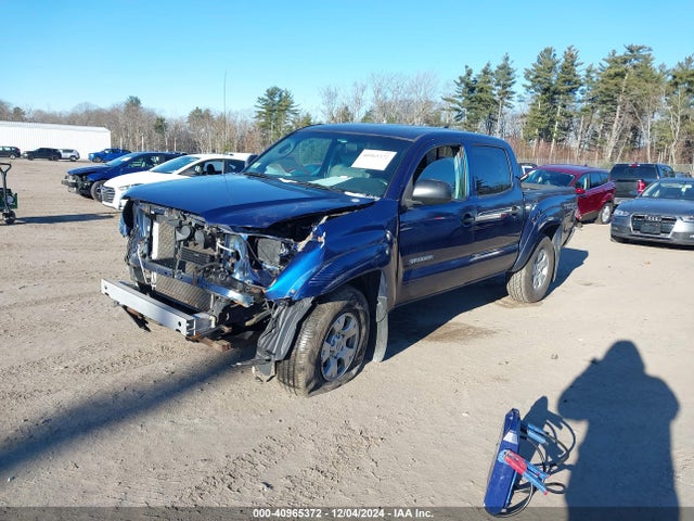 Toyota Tacoma Double Cab 2014 3TMLU4EN5EM140028 Image 2