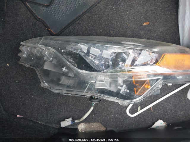 Toyota COROLLA LE 2018 5YFBURHE6JP777209 Image 12