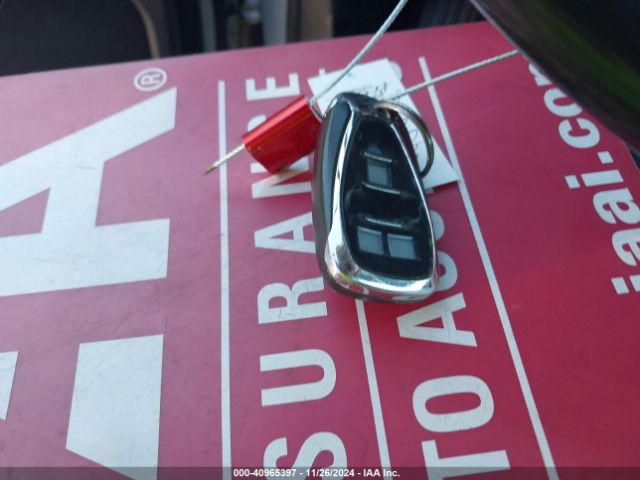 2GNAXVEV8J6188302 Chevrolet Equinox Premier