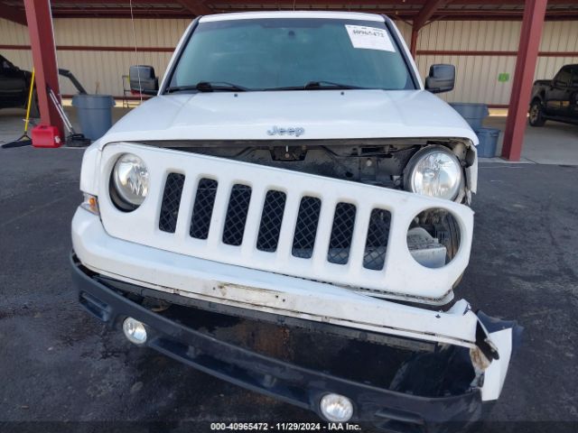 1C4NJRFB9GD638136 Jeep Patriot Latitude