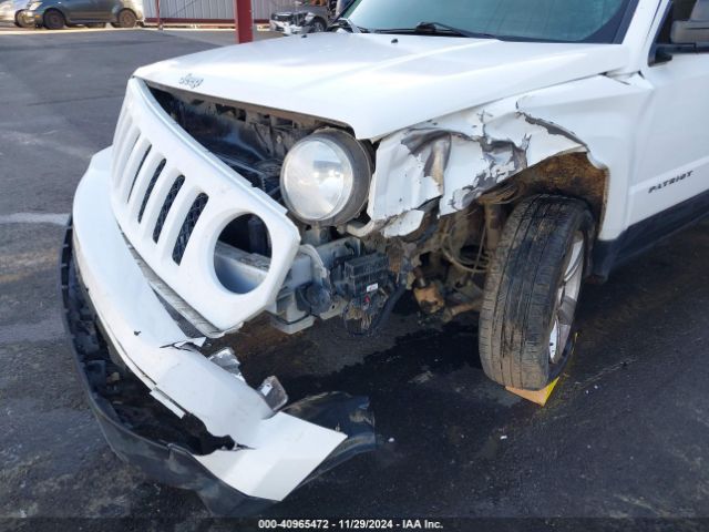 1C4NJRFB9GD638136 Jeep Patriot Latitude