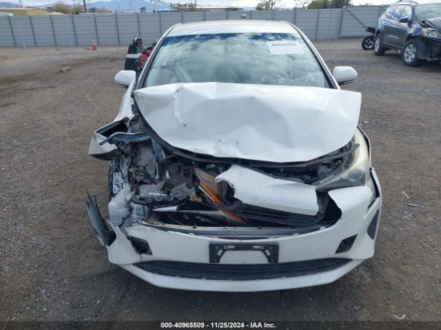 JTDKBRFU6G3016360 Toyota Prius Two