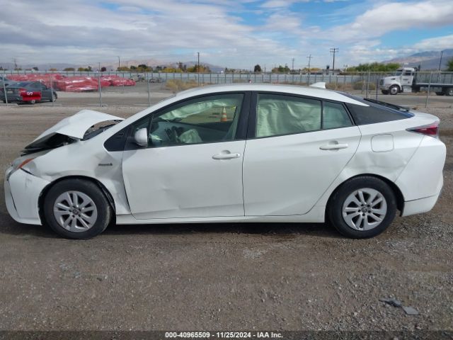 JTDKBRFU6G3016360 Toyota Prius Two