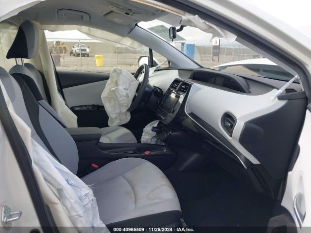 JTDKBRFU6G3016360 Toyota Prius Two