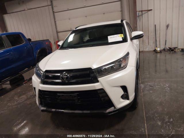 5TDJZRFH2KS624023 Toyota Highlander Se