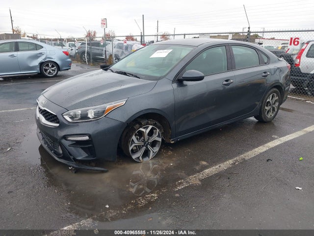 KIA Forte Lxs 2021 3KPF24AD9ME311646 Image 2