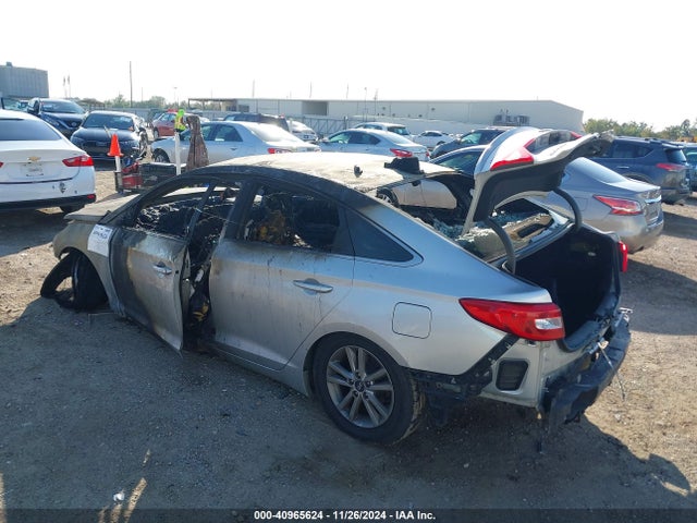 Hyundai SONATA SE 2015 5NPE24AF3FH139691 Image 3