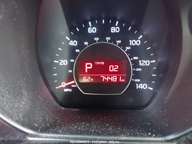 KNDJN2A26F7158988 KIA Soul