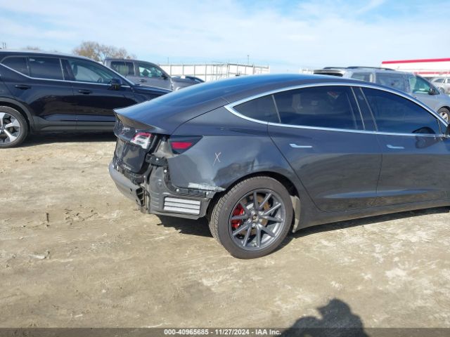 5YJ3E1EA0JF101645 Tesla Model 3 Long Range/mid Range