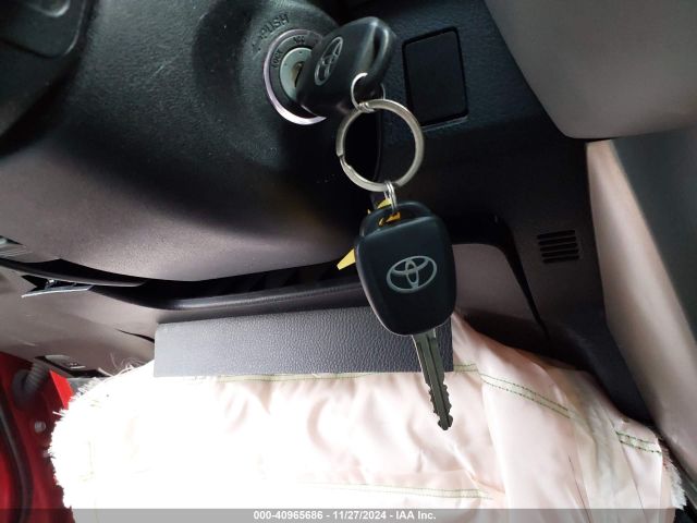 2T3RFREV9EW160993 Toyota Rav4 Xle