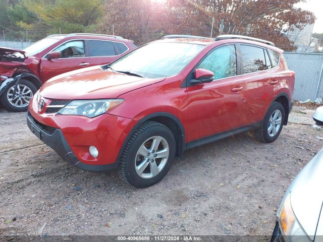 2T3RFREV9EW160993 Toyota Rav4 Xle