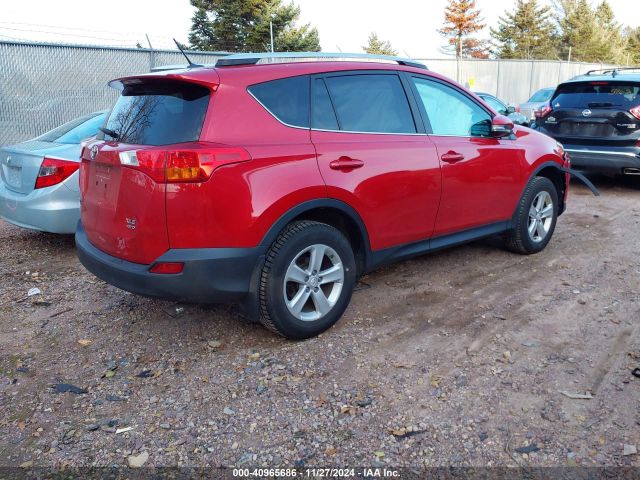 2T3RFREV9EW160993 Toyota Rav4 Xle