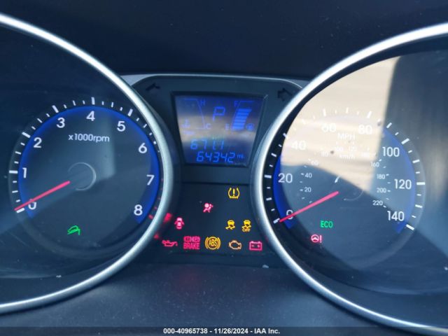 KM8JU3AG3FU042293 Hyundai TUCSON SE