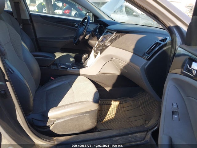 5NPEC4AB3EH880450 Hyundai Sonata Se 2.0t