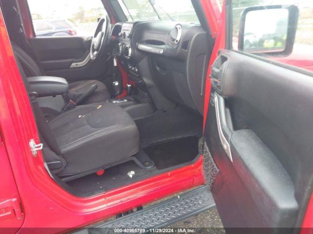 1C4BJWEG4FL668986 Jeep Wrangler Unlimited Sahara