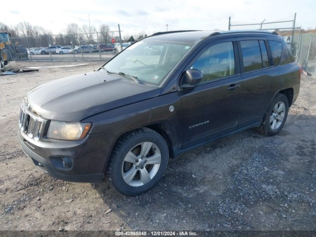 1C4NJDEB4ED627692 Jeep Compass Latitude