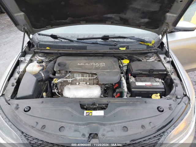 1C3CCCBB7FN584997 Chrysler 200 S