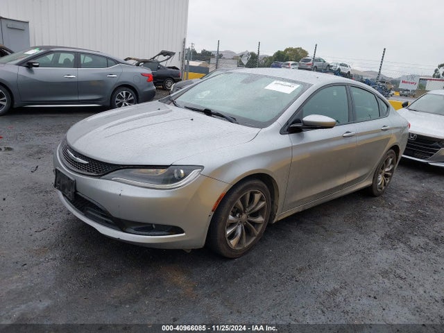 Chrysler 200 S 2015 1C3CCCBB7FN584997 Image 2