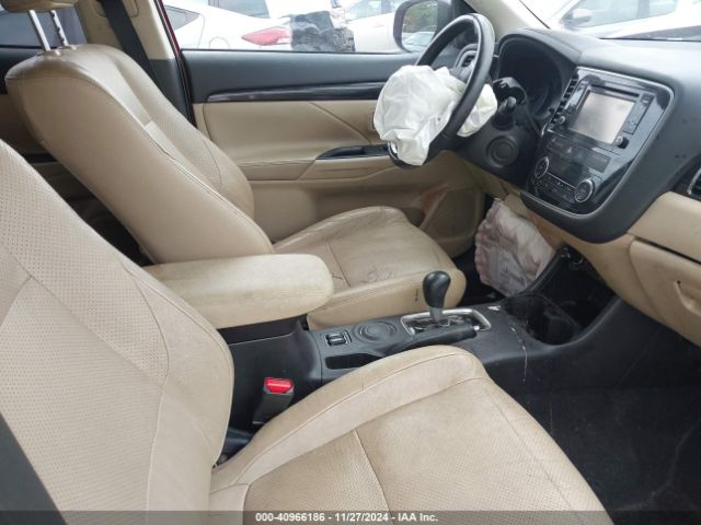 JA4AD3A33GZ055285 Mitsubishi Outlander Sel