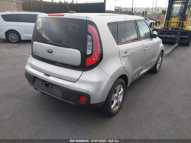 KNDJN2A28J7610366 KIA Soul
