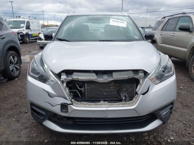 3N1CP5CU4KL528038 Nissan KICKS SR