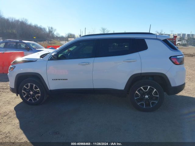 3C4NJDBB9NT123170 Jeep Compass Latitude 4x4